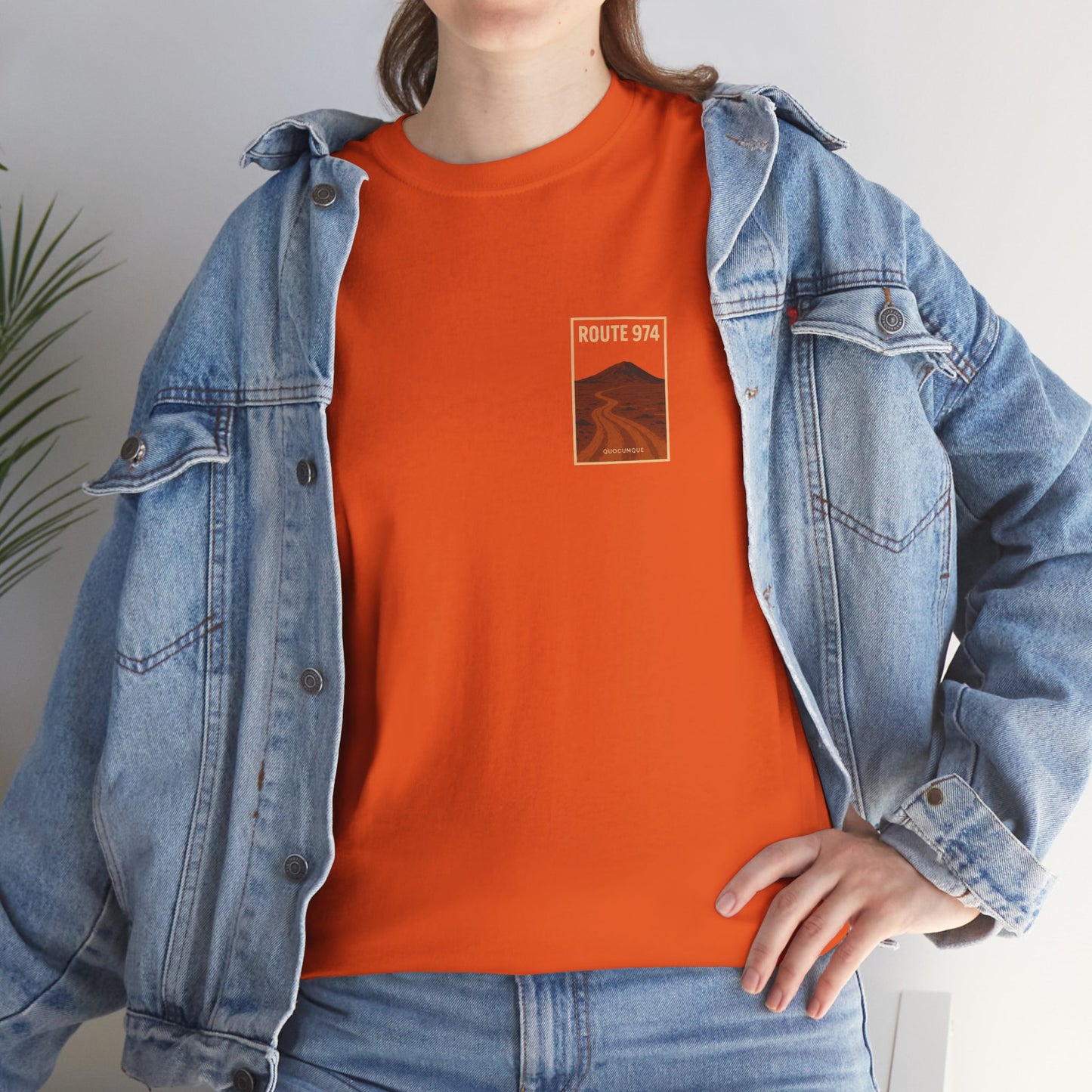 T-shirt "Route 974", Volcan, Exotisme, Destination Île de La Réunion, Confort Coton, Sobre, Elégant, Souvenir Unique, Cadeau, Unisexe, Esprit Voyageur