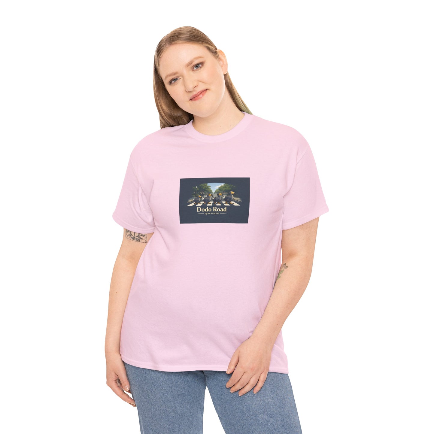 T-shirt "Dodo Road", Île de La Réunion", Confort Coton, Sobre, Elégant, Souvenir Unique, Cadeau, Unisexe, Esprit Voyageur