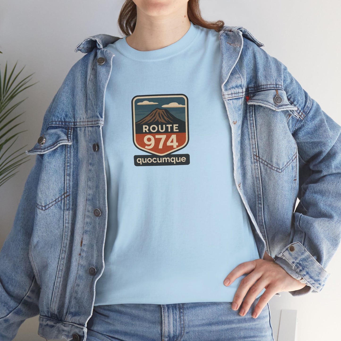 T-shirt "Route 974", Volcan, Exotisme, Destination Île de La Réunion, Confort Coton, Sobre, Elégant, Souvenir Unique, Cadeau, Unisexe, Esprit Voyageur