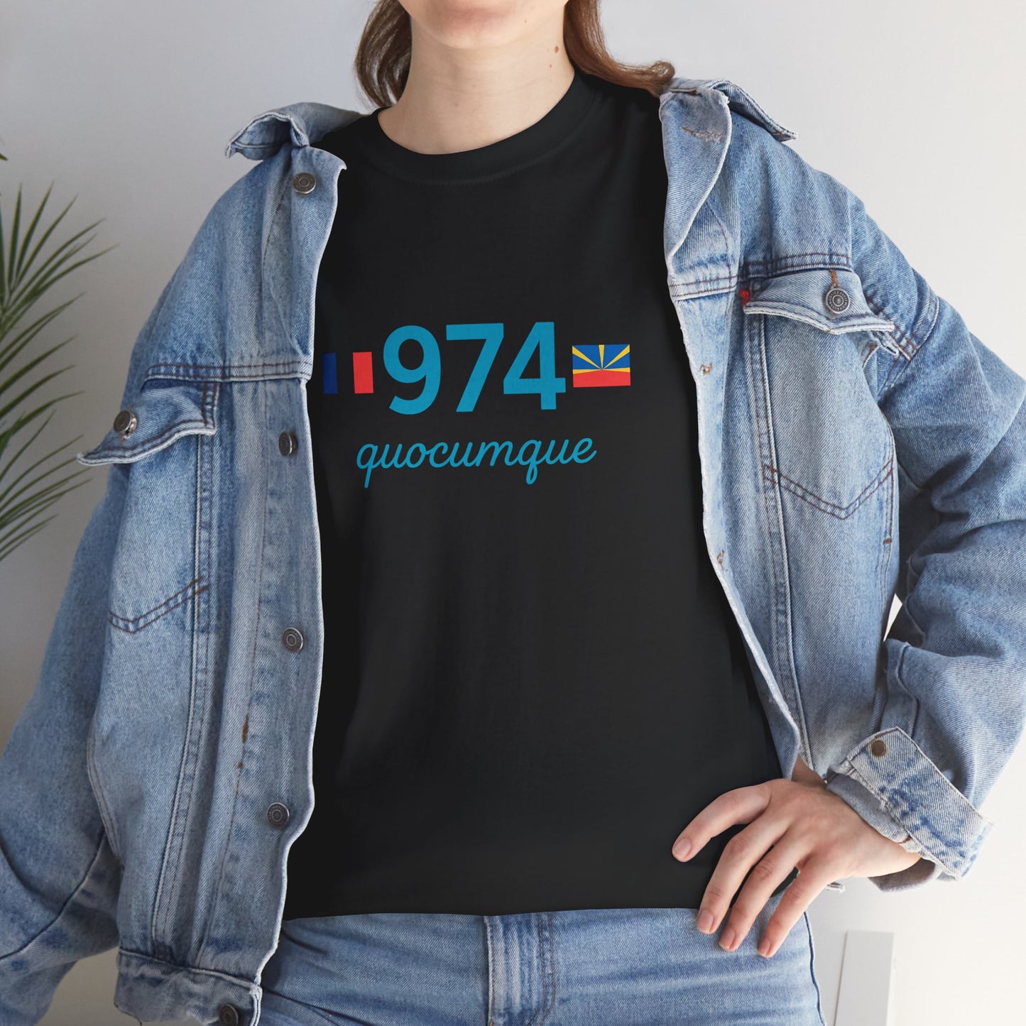 T-shirt "974 Drapeaux", Île de La Réunion, Confort Coton, Sobre, Elégant, Souvenir Unique, Cadeau, Unisexe, Esprit Voyageur