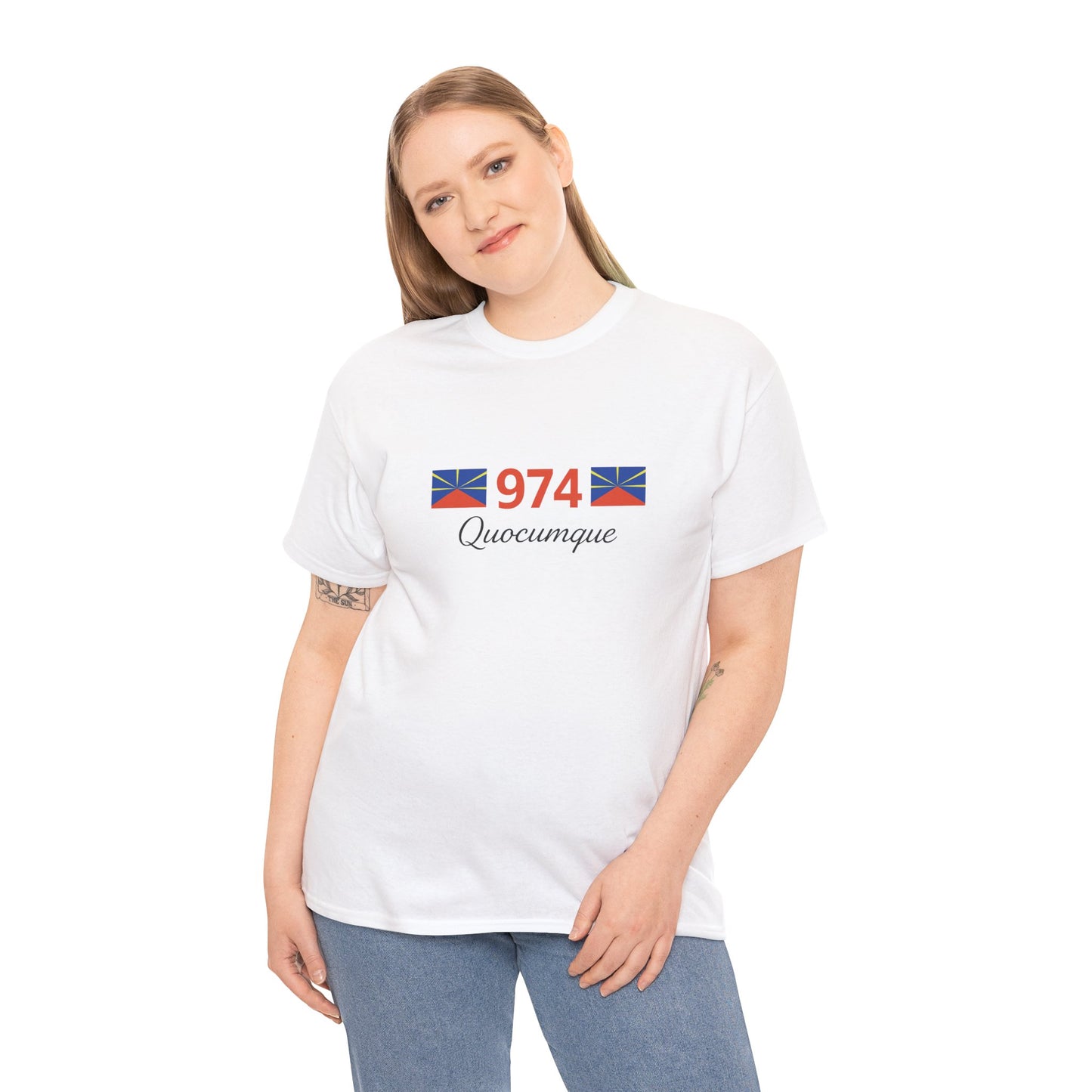 T-shirt "974 Drapeaux", Île de La Réunion, Confort Coton, Sobre, Elégant, Souvenir Unique, Cadeau, Unisexe, Esprit Voyageur