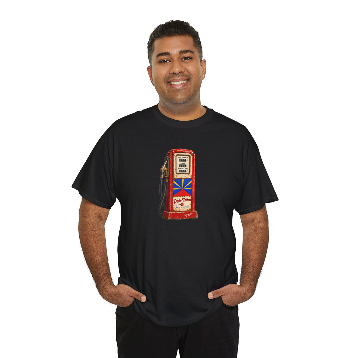 T-shirt Quocumque, "Station Essence", Île de La Réunion, Confort Coton, Elégant, Souvenir Unique, Cadeau, Unisexe, Esprit Voyageur, Créole, Bourbon