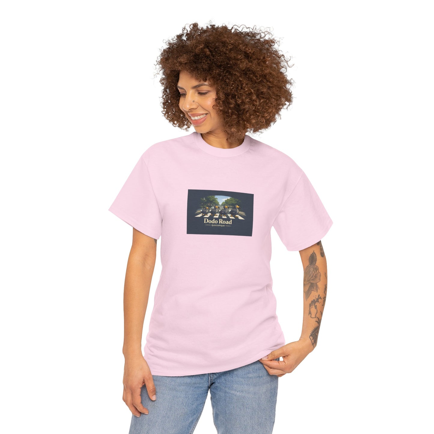 T-shirt "Dodo Road", Île de La Réunion", Confort Coton, Sobre, Elégant, Souvenir Unique, Cadeau, Unisexe, Esprit Voyageur