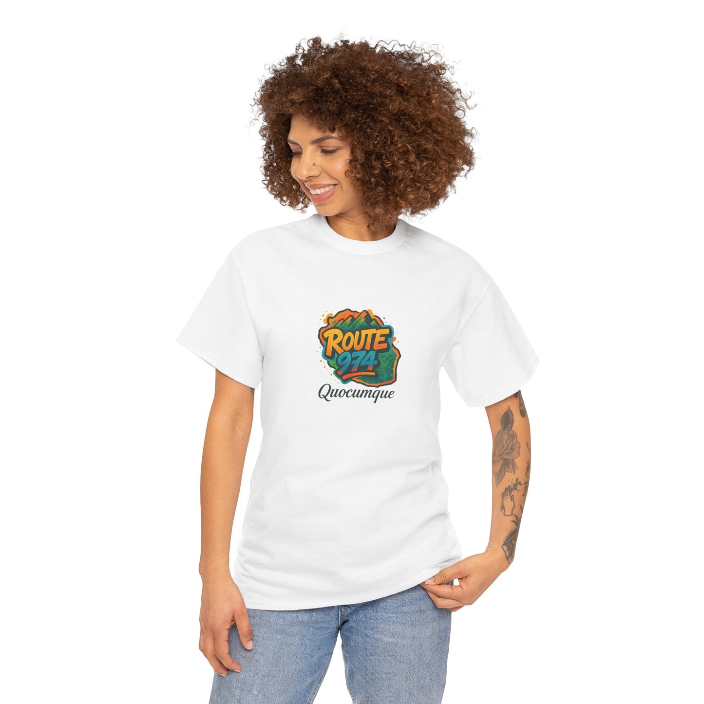 T-shirt "Route 974 Montagne", Destination Île de La Réunion, Confort Coton, Sobre, Elégant, Souvenir Unique, Cadeau, Unisexe, Esprit Voyageur