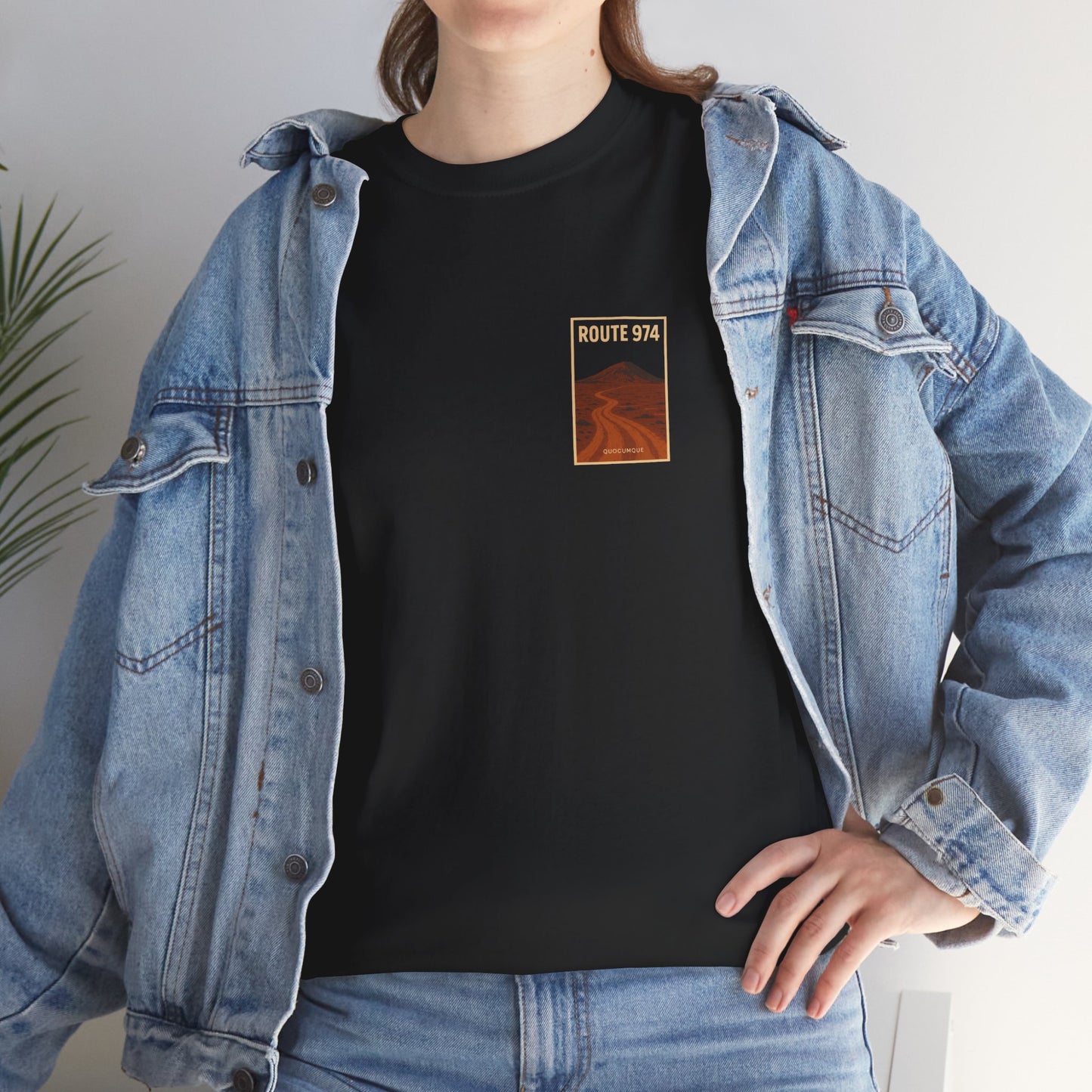 T-shirt "Route 974", Volcan, Exotisme, Destination Île de La Réunion, Confort Coton, Sobre, Elégant, Souvenir Unique, Cadeau, Unisexe, Esprit Voyageur