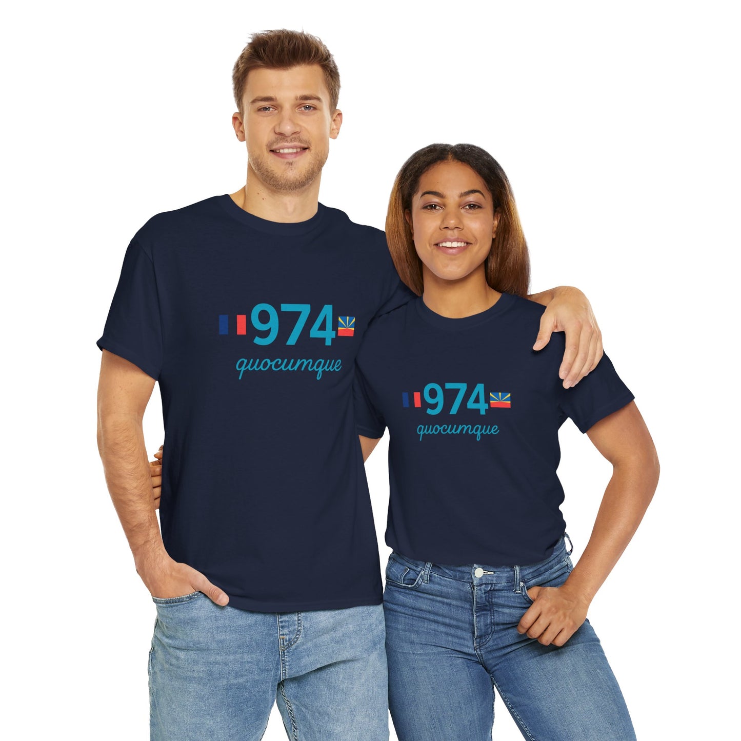 T-shirt "974 Drapeaux", Île de La Réunion, Confort Coton, Sobre, Elégant, Souvenir Unique, Cadeau, Unisexe, Esprit Voyageur