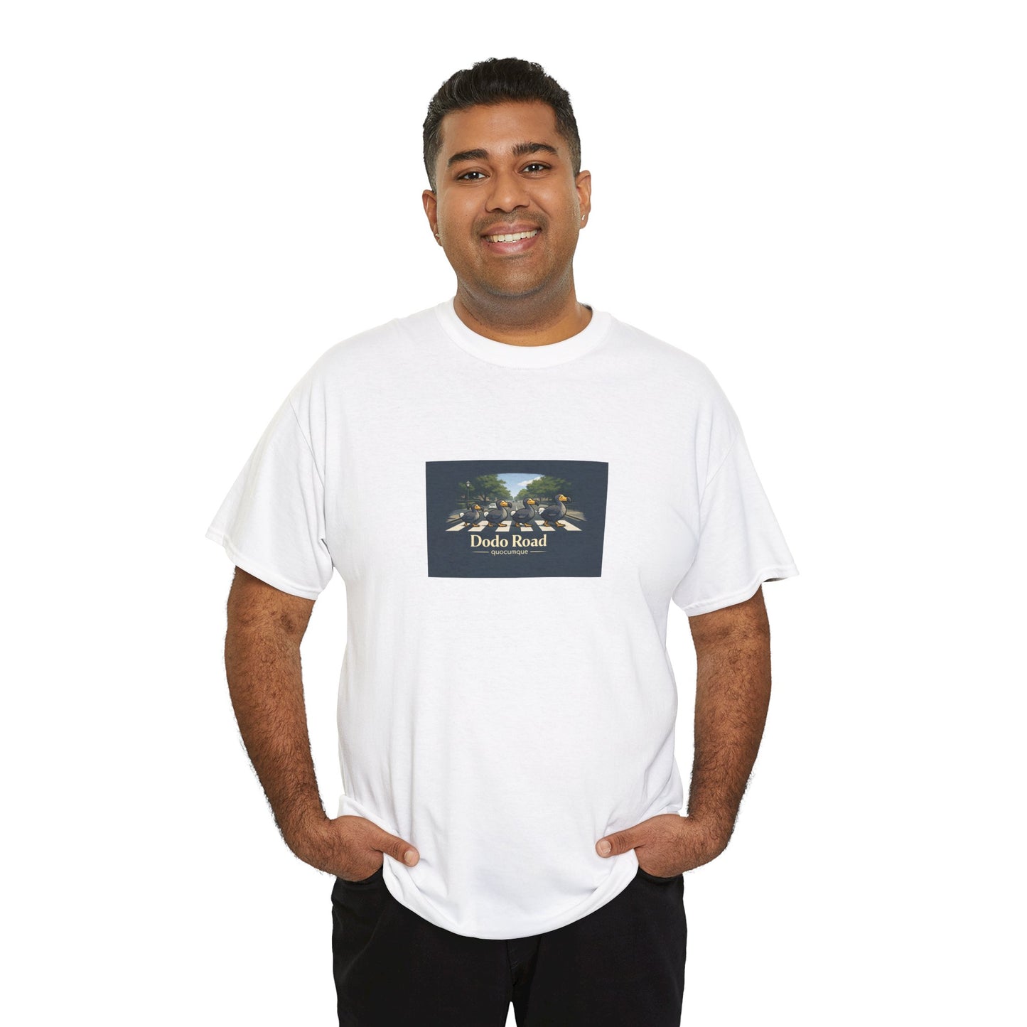 T-shirt "Dodo Road", Île de La Réunion", Confort Coton, Sobre, Elégant, Souvenir Unique, Cadeau, Unisexe, Esprit Voyageur