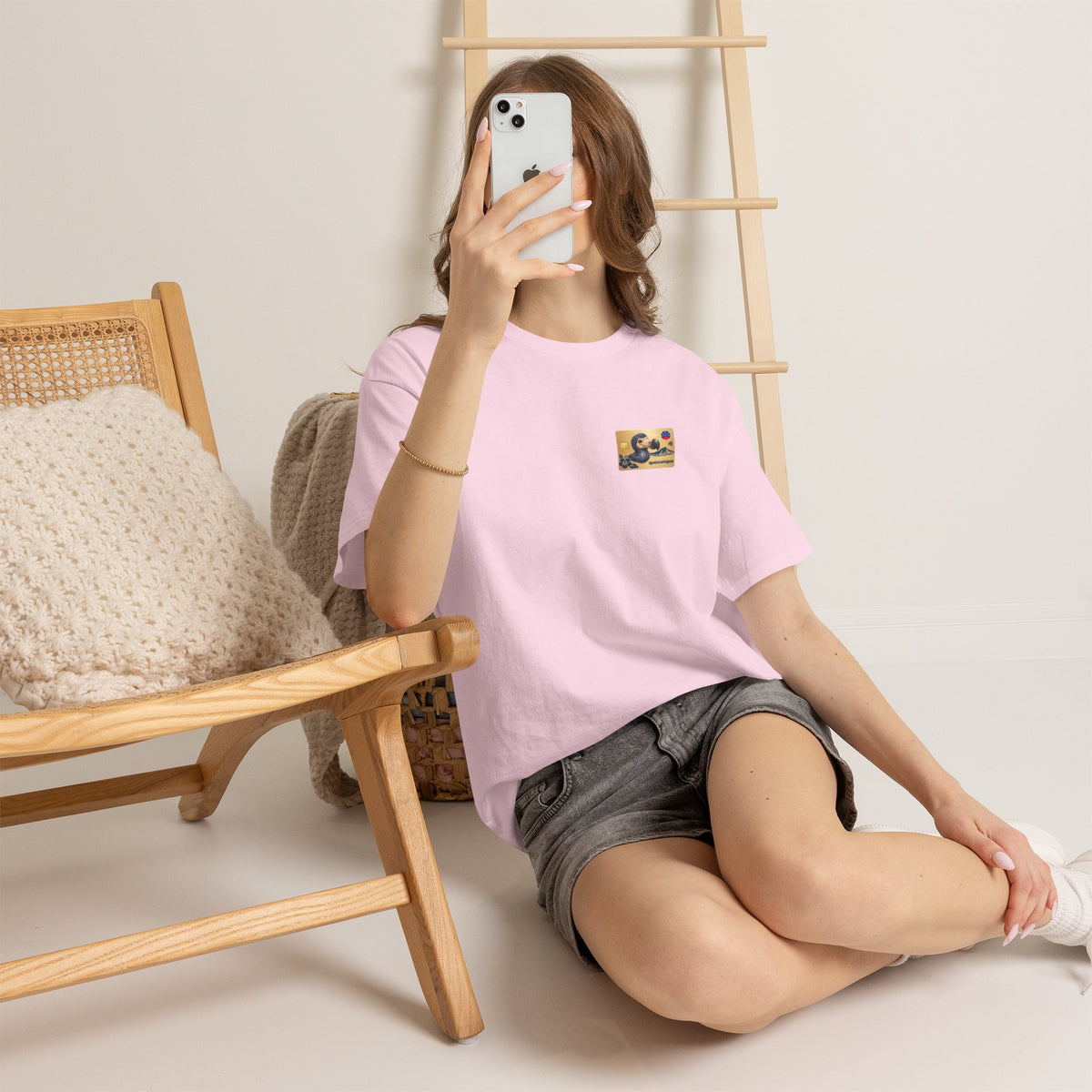 T-shirt "Quocumque Gold", Exotisme, Destination Île de La Réunion, Confort Coton, Sobre, Elégant, Souvenir Unique, Cadeau, Unisexe, Esprit Voyageur