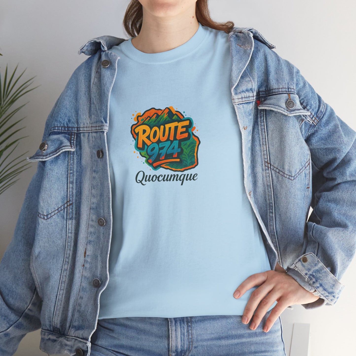 T-shirt "Route 974 Montagne", Destination Île de La Réunion, Confort Coton, Sobre, Elégant, Souvenir Unique, Cadeau, Unisexe, Esprit Voyageur