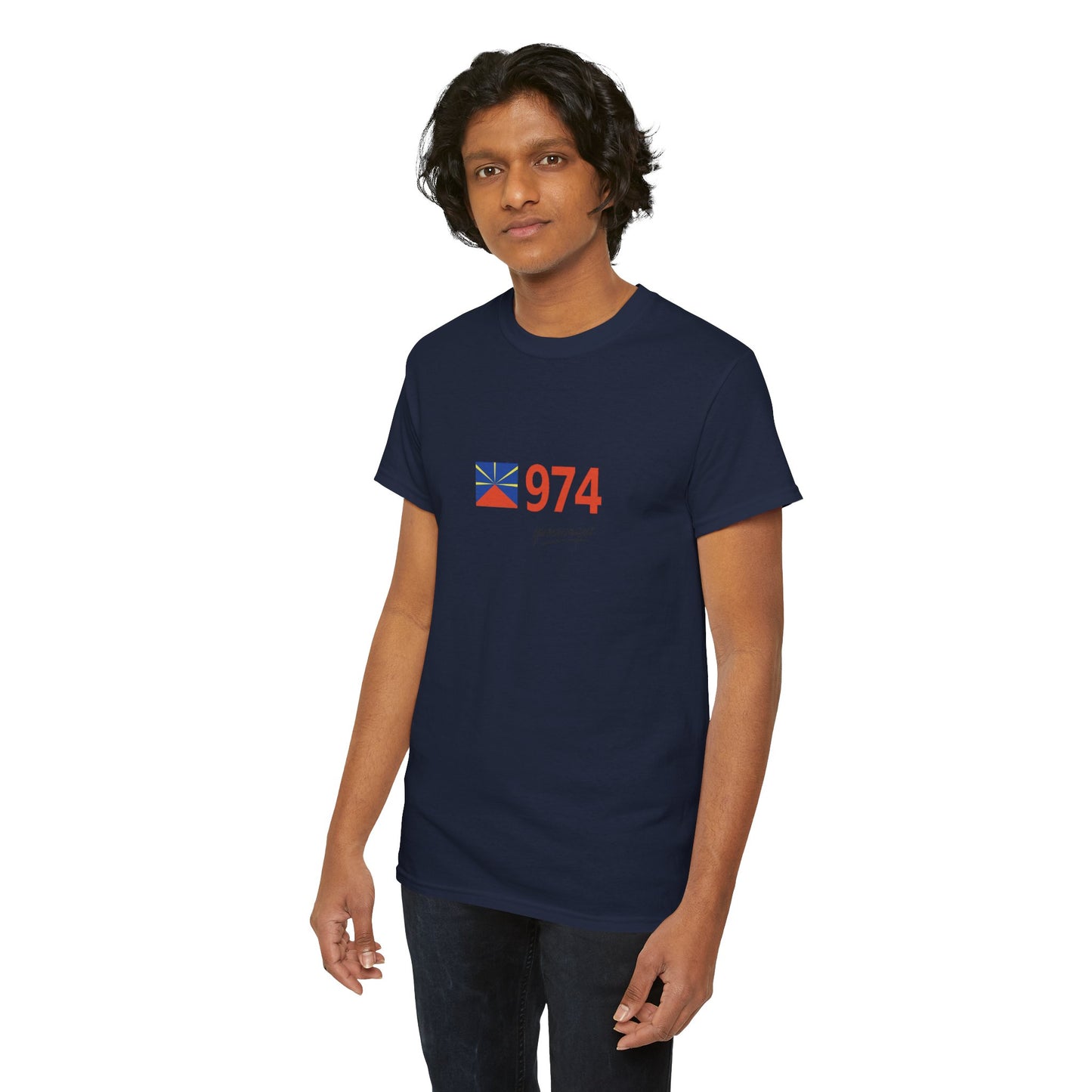 T-shirt "974 Drapeau", Île de La Réunion, Confort Coton, Sobre, Elégant, Souvenir Unique, Cadeau, Unisexe, Esprit Voyageur