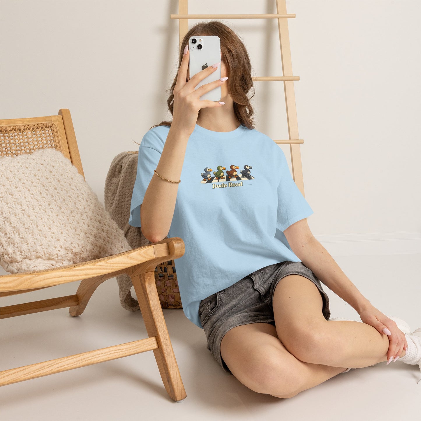 T-shirt "Dodo Road", Île de La Réunion", Confort Coton, Sobre, Elégant, Souvenir Unique, Cadeau, Unisexe, Esprit Voyageur