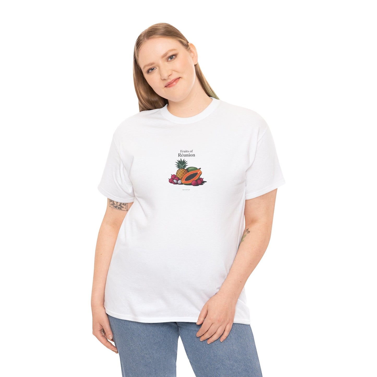 T-shirt "Fruits of Réunion", Île de La Réunion, Confort Coton, Sobre, Elégant, Souvenir Unique, Cadeau, Unisexe, Esprit Voyageur